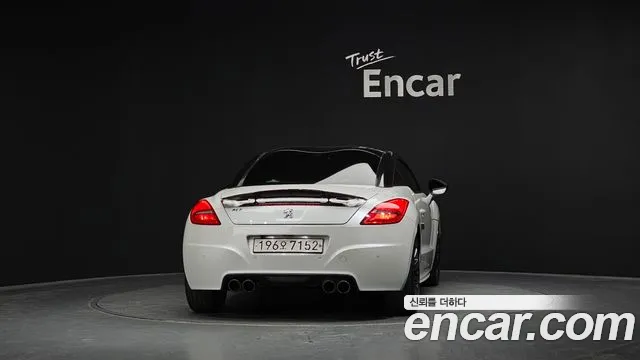 Peugeot RCZ 2013 thumb 4