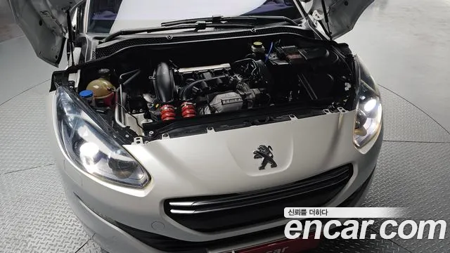Peugeot RCZ 2013 thumb 6