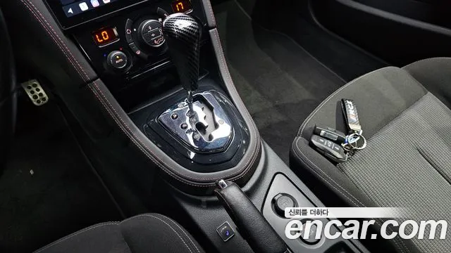 Peugeot RCZ 2013 thumb 9