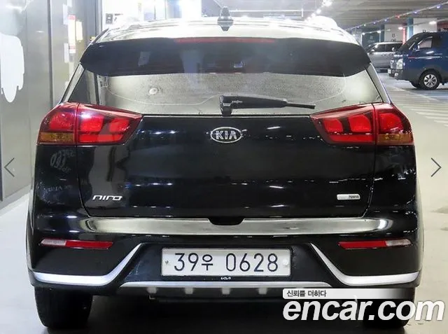 Kia Niro 2016 thumb 5