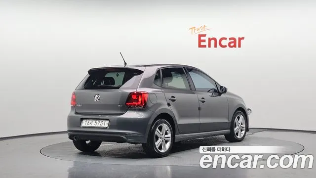 Volkswagen Polo 2014 thumb 2