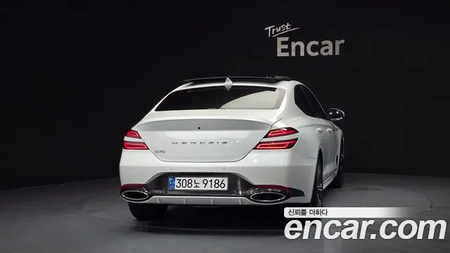 Genesis G70 2024 thumb 4