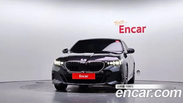 BMW 5 серии 2025 thumb 3