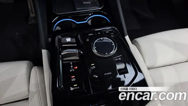BMW 5 серии 2025 thumb 9