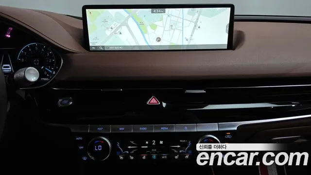 Genesis G80 2021 thumb 12