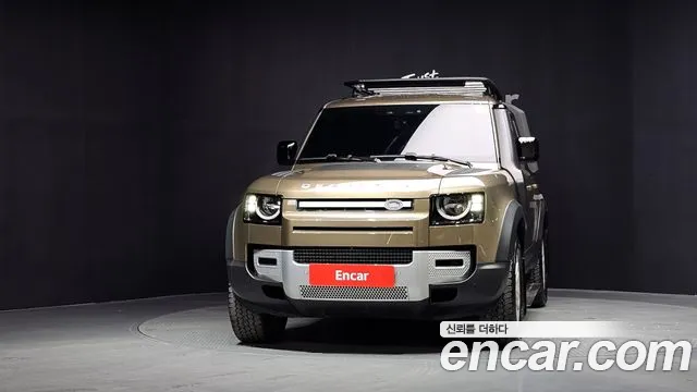 Land Rover Defender 2020 thumb 3