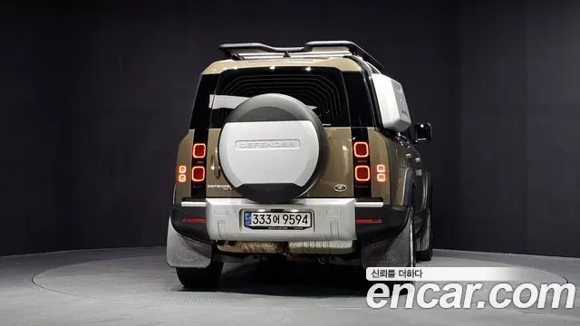 Land Rover Defender 2020 thumb 4
