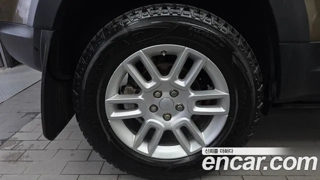 Land Rover Defender 2020 thumb 5