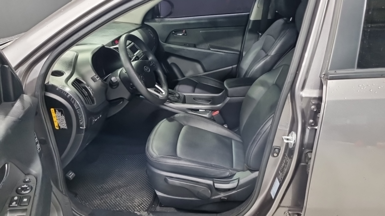 Kia Sportage 2011 thumb 10