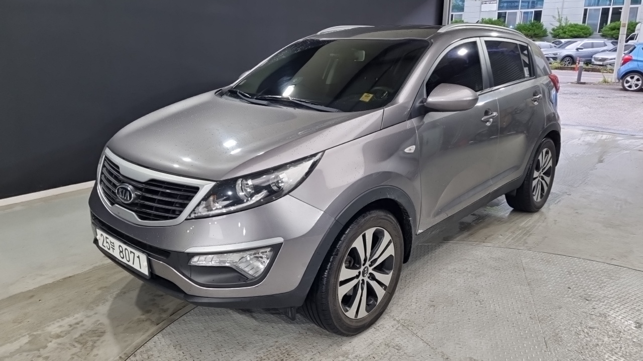 Kia Sportage 2011 thumb 12
