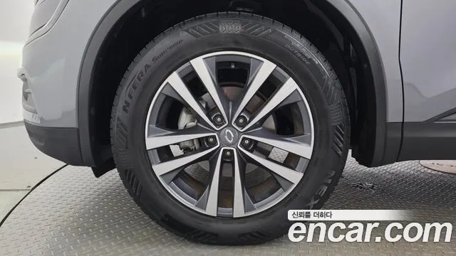Renault-KoreaSamsung Koleos 2018 thumb 4