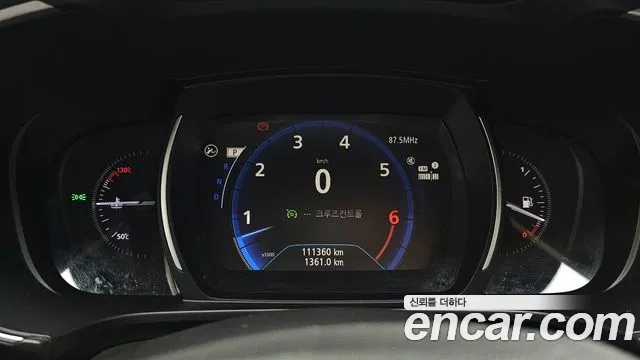 Renault-KoreaSamsung Koleos 2018 thumb 7