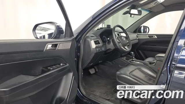 KG_Mobility_Ssangyong Rexton 2018 thumb 10