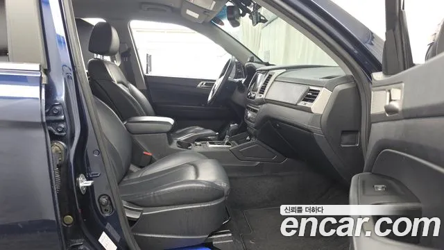 KG_Mobility_Ssangyong Rexton 2018 thumb 11