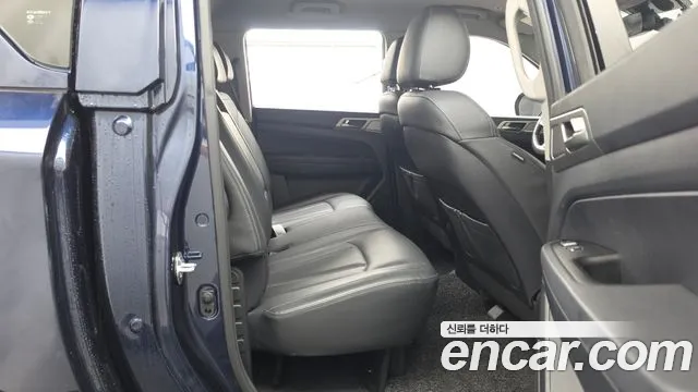 KG_Mobility_Ssangyong Rexton 2018 thumb 12