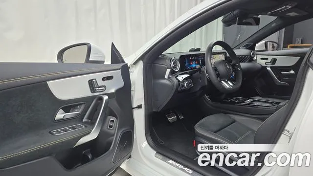Mercedes-Benz CLA 2025 thumb 9