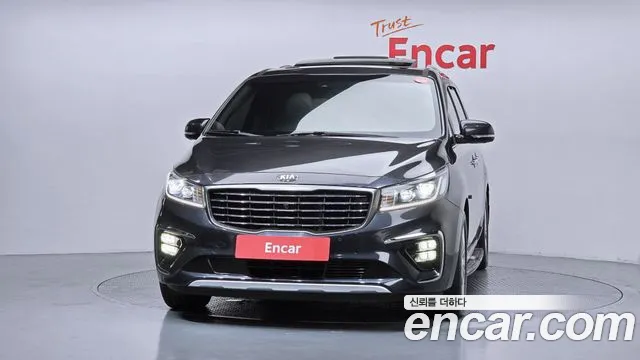 Kia Carnival 2019 thumb 3