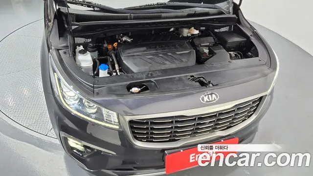 Kia Carnival 2019 thumb 6