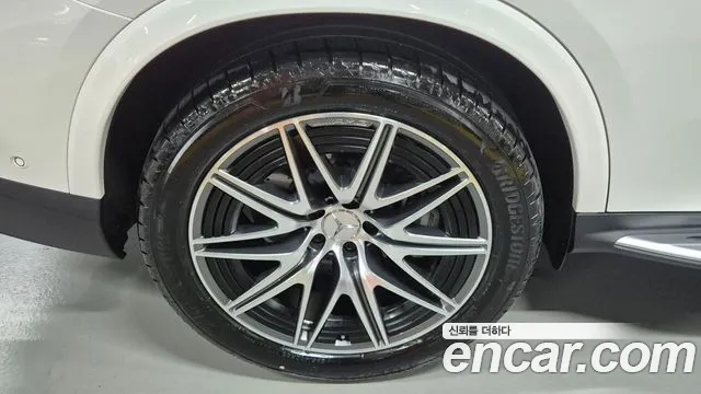 Mercedes-Benz GLC 2025 thumb 5