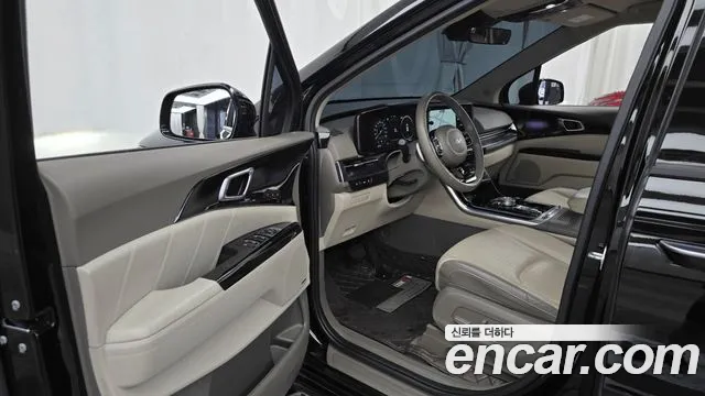 Kia Carnival 2023 thumb 10