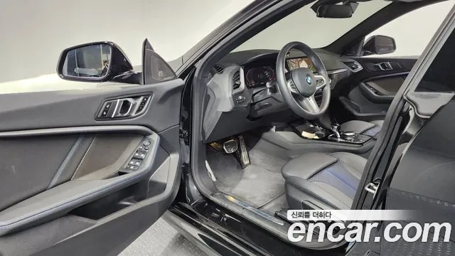 BMW 2-Series 2024 thumb 10
