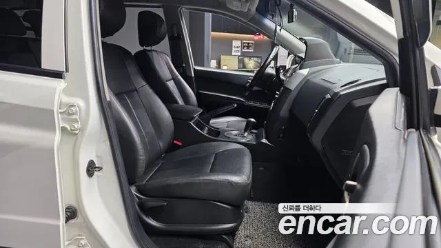 KG_Mobility_Ssangyong KORANDO 2017 thumb 11