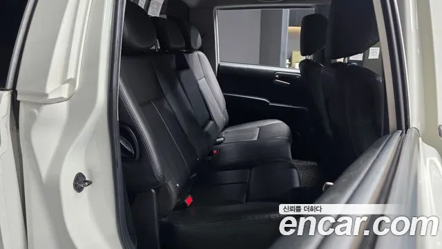 KG_Mobility_Ssangyong KORANDO 2017 thumb 12