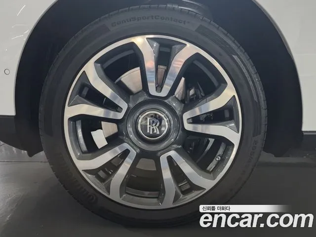 Rolls-Royce Cullinan 2021 thumb 6