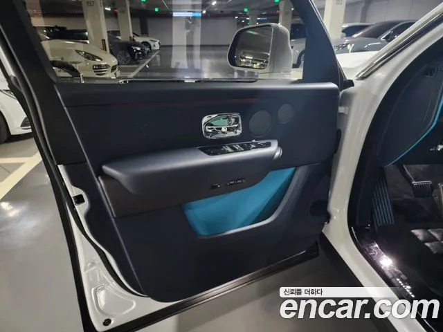 Rolls-Royce Cullinan 2021 thumb 9