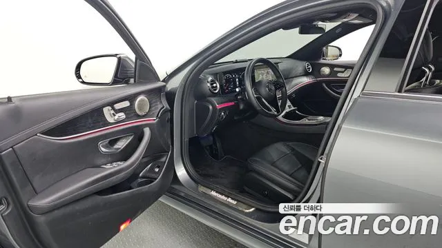 Mercedes-Benz E-Класс 2022 thumb 10