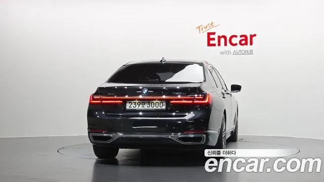 BMW 7 серии 2020 thumb 3