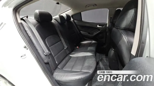 Kia K3 2015 thumb 11