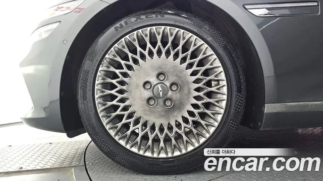 Genesis G80 2021 thumb 5