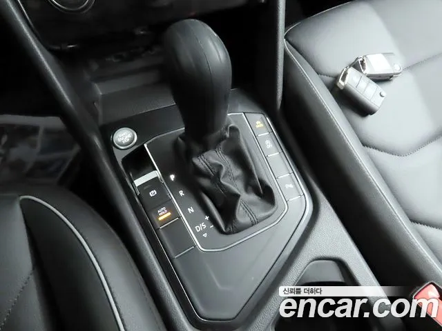 Volkswagen Tiguan 2018 thumb 9