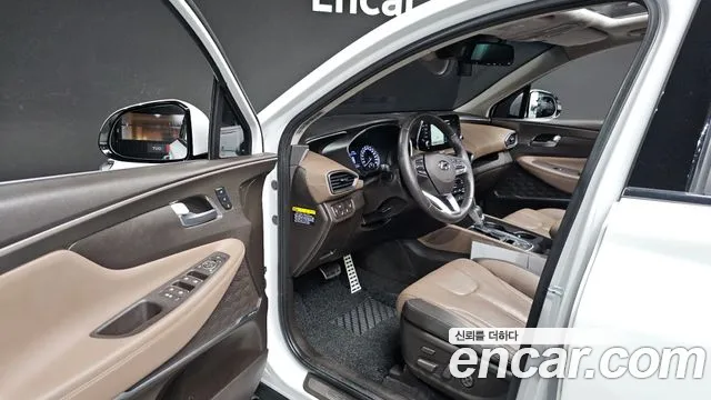 Hyundai Santa Fe 2018 thumb 9