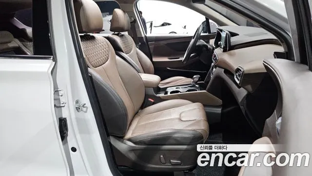 Hyundai Santa Fe 2018 thumb 11