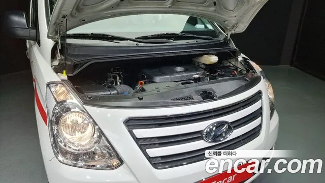Hyundai Starex 2017 thumb 6