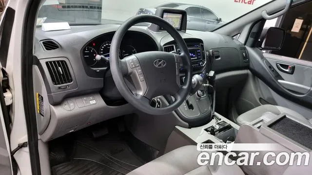 Hyundai Starex 2017 thumb 7