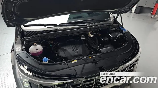 Kia Carnival 2025 thumb 5
