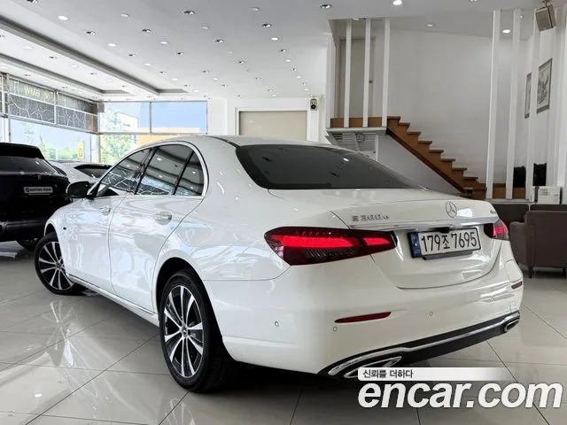 Mercedes-Benz E-Класс 2021 thumb 2