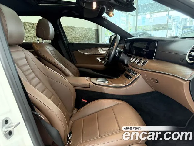 Mercedes-Benz E-Класс 2021 thumb 10