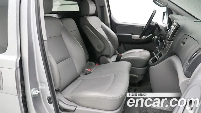 Hyundai Starex 2021 thumb 9
