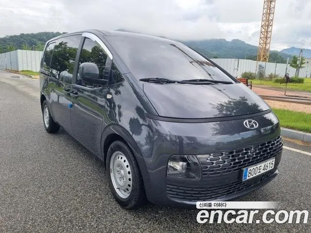 Hyundai Staria 2023 thumb 12