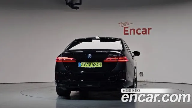 BMW i5 2025 thumb 3