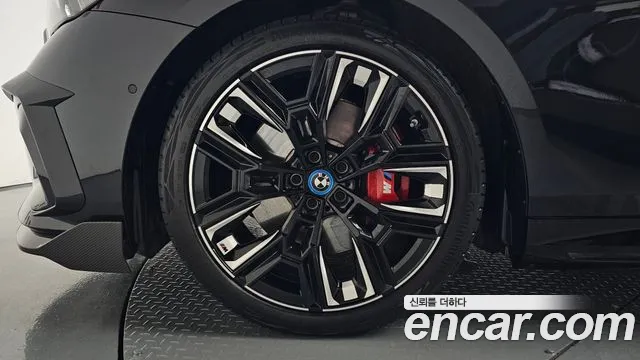 BMW i5 2025 thumb 4