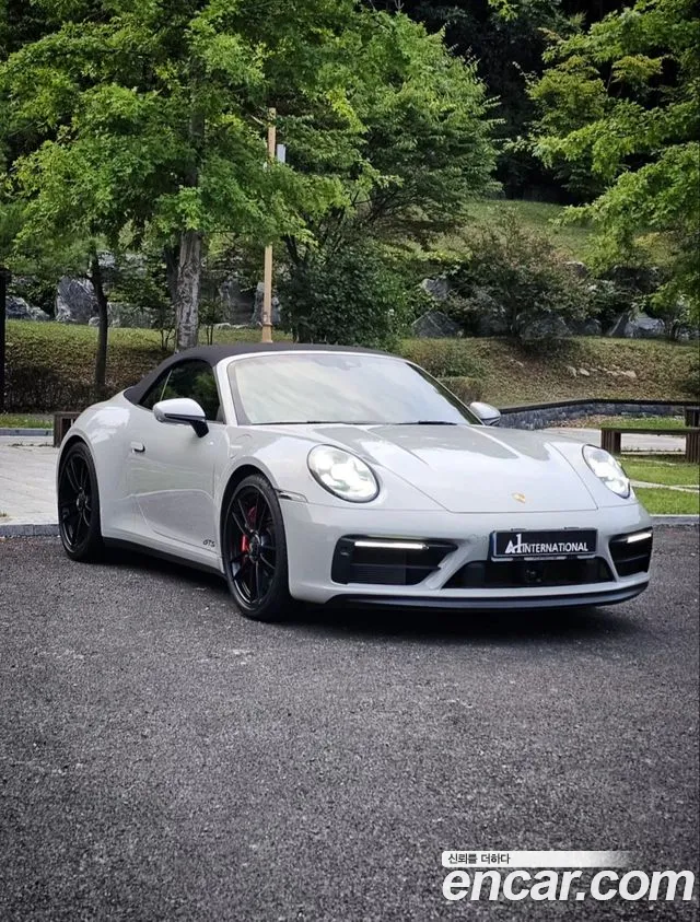 Porsche 911 2024 thumb 3