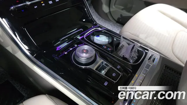 Kia Carnival 2023 thumb 9