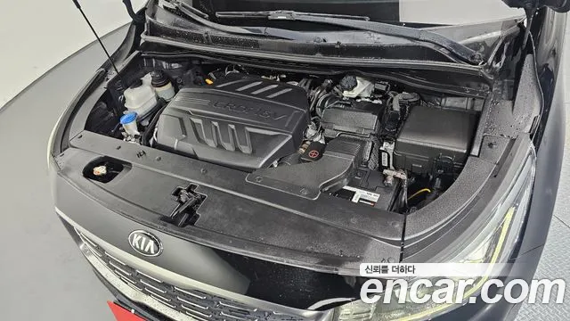 Kia Carnival 2018 thumb 6