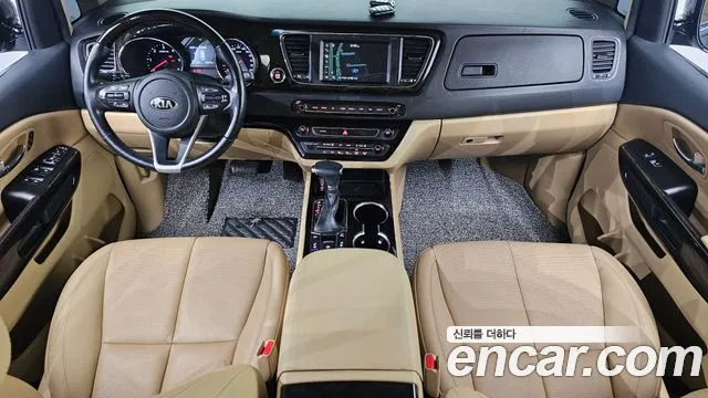 Kia Carnival 2018 thumb 7