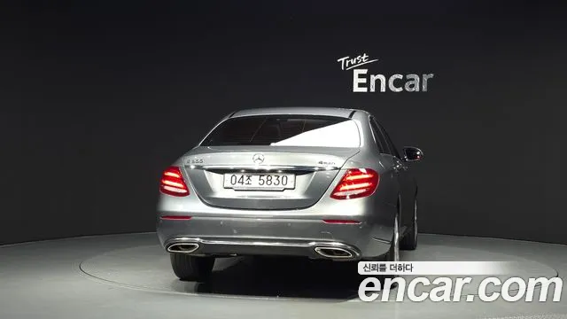 Mercedes-Benz E-Класс 2018 thumb 4